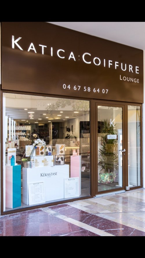 Salon de coiffure moderne et digitalisé