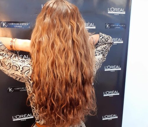 ﻿Pose d’extensions de cheveux 100% naturels